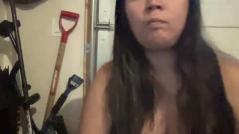 Snapshot of oxovickyoxo chatting on October 12, 2025, 10:42 pm oxovickyoxo online show from October 12, 2025, 10:42 pm