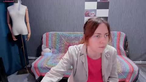 Ella online show from October 10, 2025, 8:13 am