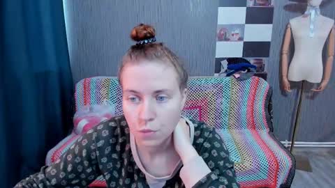 Ella online show from November 2, 2025, 7:22 am