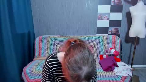 Ella online show from December 3, 2025, 7:27 am