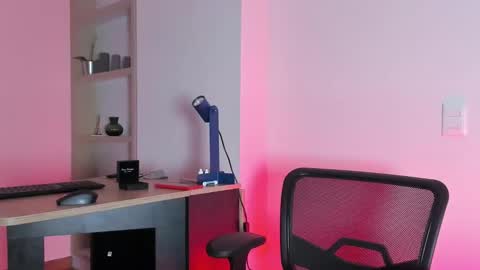 Snapshot of pablo_rincon95 chatting on February 12, 2025, 10:56 am pablo rincon95 online show from February 12, 2025, 10:56 am