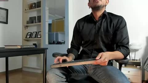 pablo rincon95 online show from June 6, 2026, 11:48 am