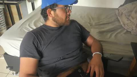 Snapshot of packmanmx chatting on January 11, 2025, 10:29 pm Alberto online show from January 11, 2025, 10:29 pm