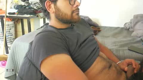 Snapshot of packmanmx chatting on January 21, 2025, 8:43 pm Alberto online show from January 21, 2025, 8:43 pm