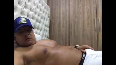 paisaexotico online show from November 6, 2025, 1:06 am