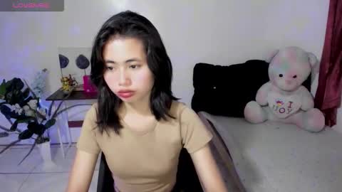 pakarat_karatxcx online show from November 13, 2025, 4:17 pm