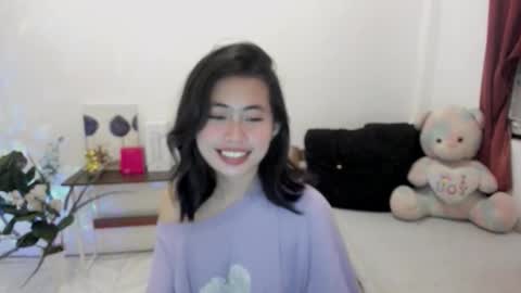 pakarat_karatxcx online show from November 14, 2025, 2:38 pm