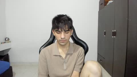Snapshot of pakun_ chatting on December 19, 2024, 4:13 am pakun_ online show from December 19, 2024, 4:13 am