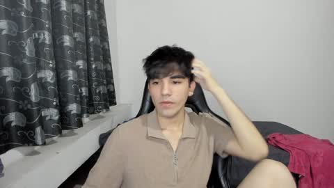 Snapshot of pakun_ chatting on January 23, 2025, 12:14 am pakun_ online show from January 23, 2025, 12:14 am