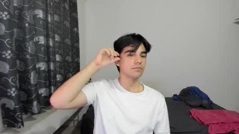 Snapshot of pakun_ chatting on September 14, 2025, 11:37 pm pakun_ online show from September 14, 2025, 11:37 pm