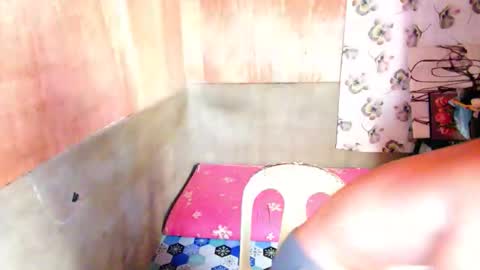 palaiyot143 online show from November 4, 2025, 5:06 am