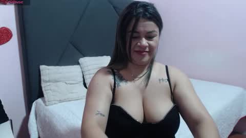 pamela_echeverria online show from March 4, 2026, 11:27 am