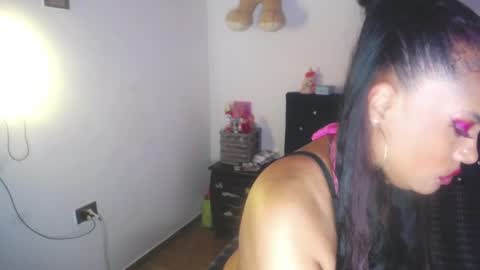 Snapshot of pamela_guzmaan_ chatting on November 14, 2025, 7:34 pm PAMELA online show from November 14, 2025, 7:34 pm