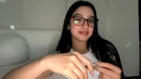 Snapshot of pamela_milleer chatting on January 8, 2026, 12:35 am pamela_milleer online show from January 8, 2026, 12:35 am