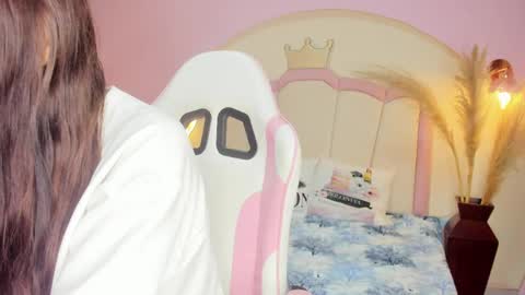 Princess Pamela  online show from April 25, 2026, 2:25 pm