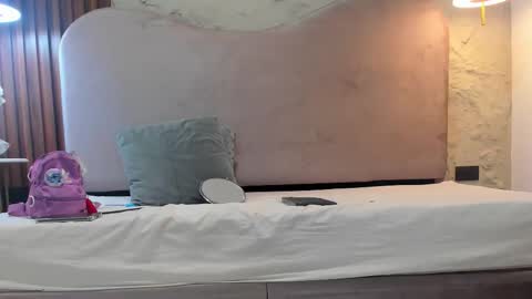 pamelabonnet_mml online show from December 15, 2025, 8:13 pm