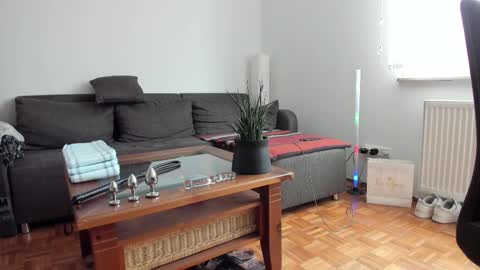 pampersandspanking online show from December 4, 2025, 11:19 am