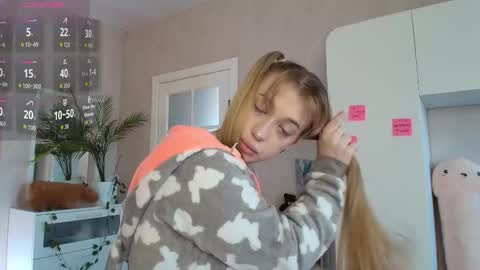 Lina online show from February 23, 2026, 3:04 am