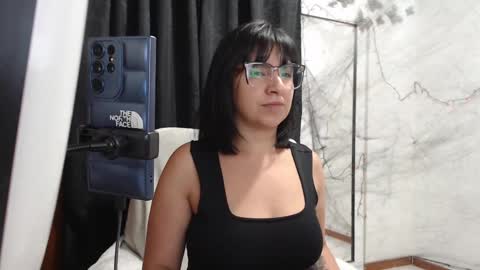 Carolinesworldx online show from October 22, 2025, 4:24 am