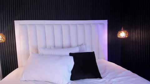 Pandoramiller online show from April 15, 2026, 5:20 pm