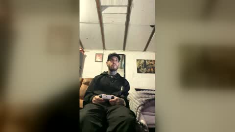 Snapshot of panthers_room chatting on April 21, 2026, 5:14 am panthers_room online show from April 21, 2026, 5:14 am