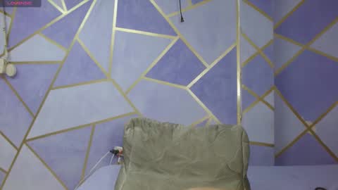 Paola Stone online show from October 4, 2025, 1:14 am