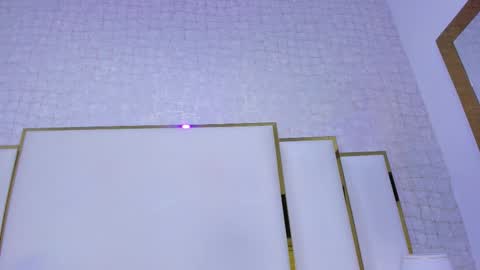 Paola  online show from November 7, 2025, 8:36 am