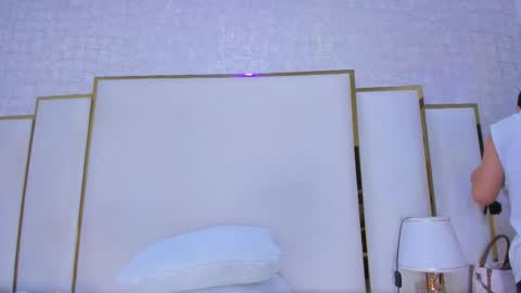 Paola  online show from January 16, 2026, 11:36 am