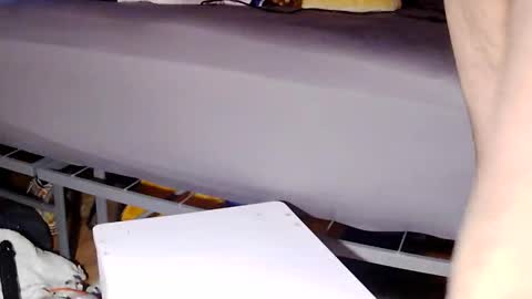 Snapshot of papabearbackdoor chatting on February 3, 2026, 7:35 am papabearbackdoor online show from February 3, 2026, 7:35 am