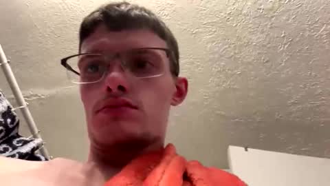 Snapshot of papi121221 chatting on November 16, 2025, 3:12 am papi121221 online show from November 16, 2025, 3:12 am