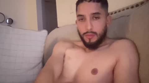 papicubano_guapo23cm online show from November 17, 2025, 6:08 am