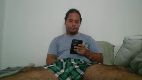 PapiiPR185 online show from February 22, 2026, 12:47 pm