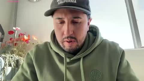 paprika_555 online show from May 8, 2026, 3:23 am