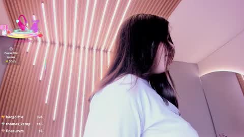 Amy and my doll online show from October 16, 2025, 3:51 am