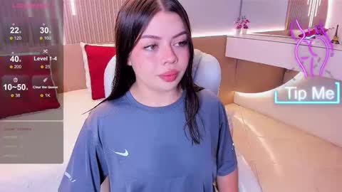 Amy and my doll online show from December 5, 2025, 3:48 am