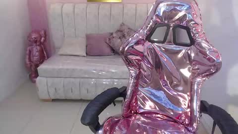 Paris 1sub online show from February 18, 2025, 9:53 pm