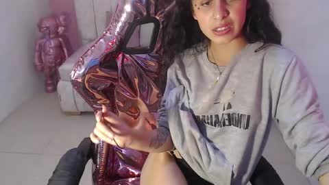 Paris 1sub online show from March 3, 2025, 9:48 pm