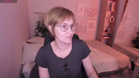 Paris online show from April 19, 2026, 12:48 pm