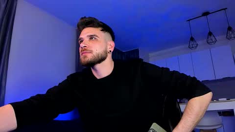 Snapshot of paris_lock chatting on February 7, 2026, 10:24 pm Paris online show from February 7, 2026, 10:24 pm