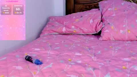 Paris online show from December 13, 2024, 9:52 pm