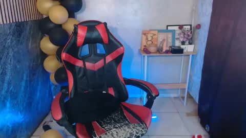 HENRY online show from December 18, 2025, 7:42 pm