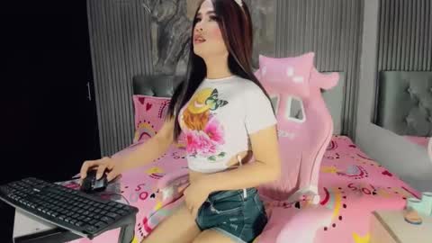 Snapshot of party_fre_girl chatting on September 28, 2025, 4:45 pm party_fre_girl online show from September 28, 2025, 4:45 pm