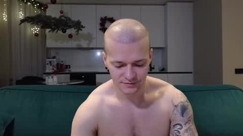 Pashka online show from December 15, 2025, 6:28 am