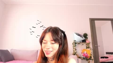 Bella online show from October 30, 2025, 3:08 am