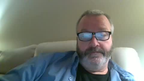 passporttraveler1 online show from November 5, 2025, 1:16 am