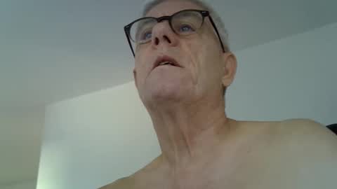 Snapshot of patrick5275 chatting on September 29, 2025, 7:02 am patrick5275 online show from September 29, 2025, 7:02 am