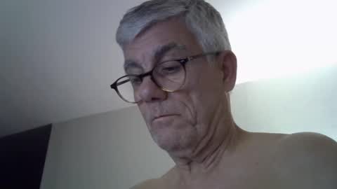 Snapshot of patrick5275 chatting on October 11, 2025, 9:13 pm patrick5275 online show from October 11, 2025, 9:13 pm