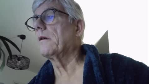 Snapshot of patrick5275 chatting on November 13, 2025, 5:28 am patrick5275 online show from November 13, 2025, 5:28 am