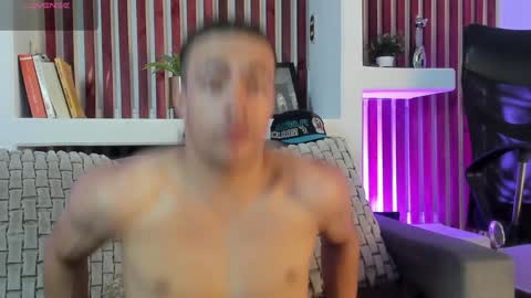 Snapshot of patrick_senova chatting on February 6, 2025, 3:27 am Patrick online show from February 6, 2025, 3:27 am