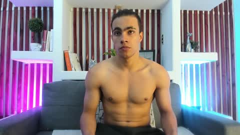 Snapshot of patrick_senova chatting on February 16, 2025, 4:09 am Patrick online show from February 16, 2025, 4:09 am